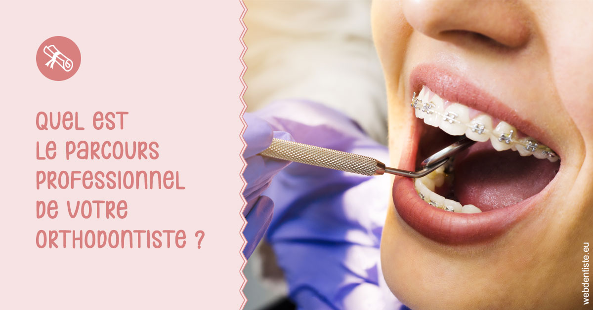 https://www.dr-christophe-carrere.fr/Parcours professionnel ortho 1